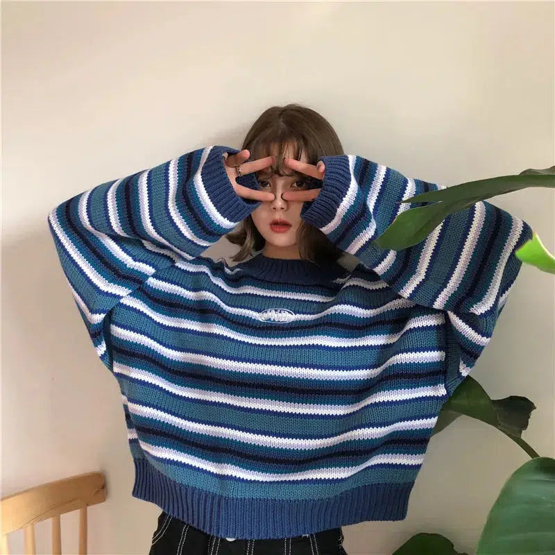 Comfortable Wear Wide Sleeved Striped Knitted Sweater