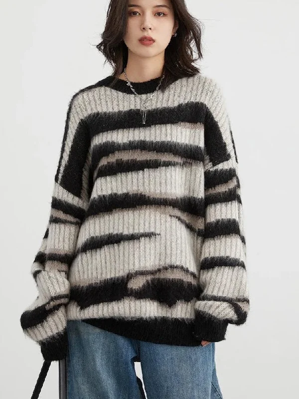 Comfortable Looks Zebra Knitted Sweater