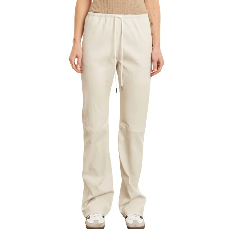 Soft Comfort Women's Leather Drawstring Jogger In Chalk