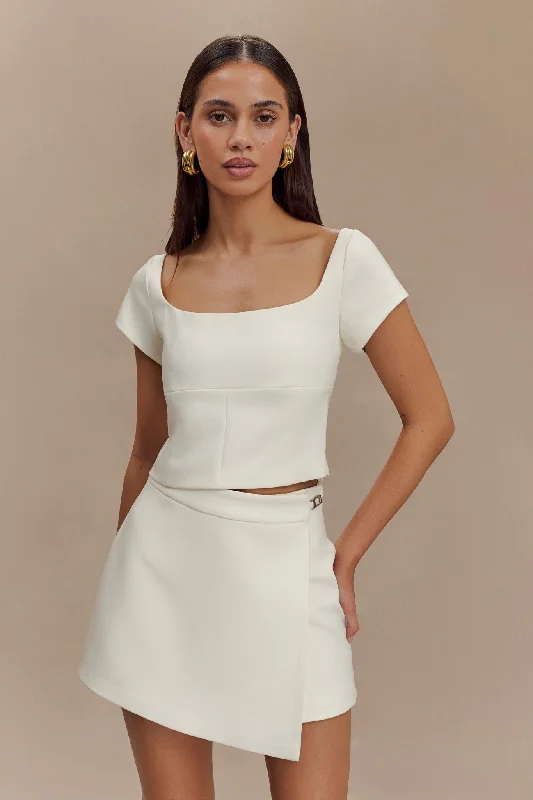 Fashionable Items Ellis Cap Sleeve Longline Suiting Top - Ivory