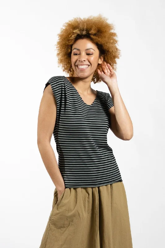 Fashionable Ease Striped Mimi Top - Black