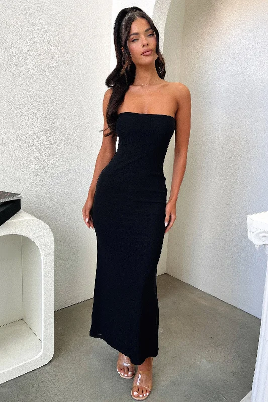 Wandering freely Carina Maxi Dress - Black