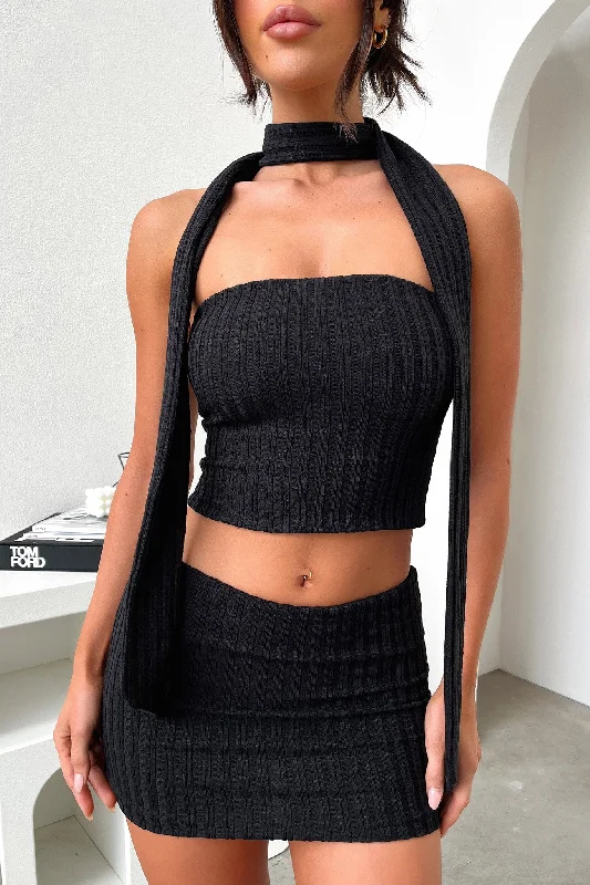 Elegant And Charming Mariana Crop - Black