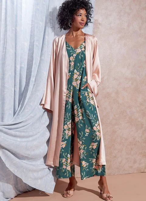 Relaxed Fashion McCalls Romper, Jumpsuit and Robe M8261