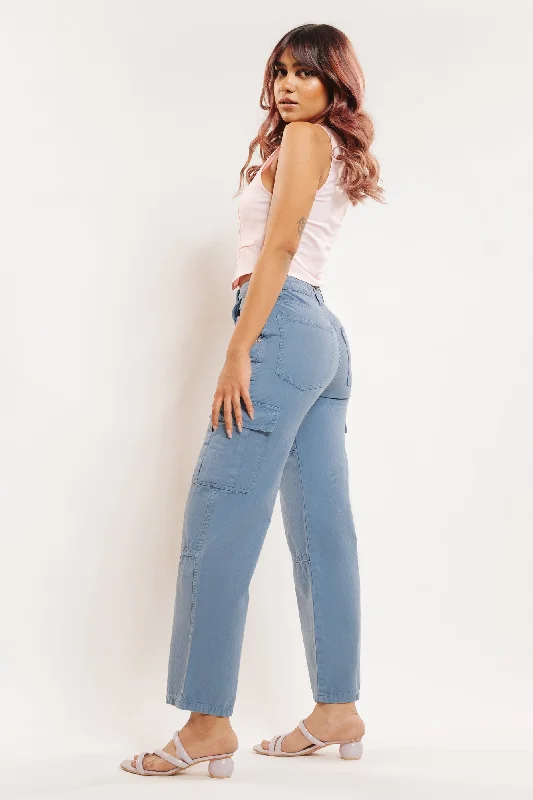 Casual And Comfortable True Blue Cargo Jeans