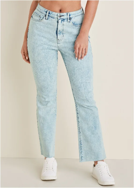 Relaxed Tops Brigitte Kick Flare Jeans - Acid Wash