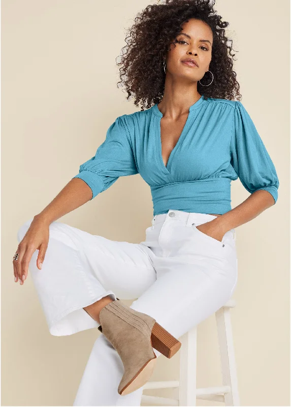 Elegant And Casual Penelope Modern Flare Jeans - White