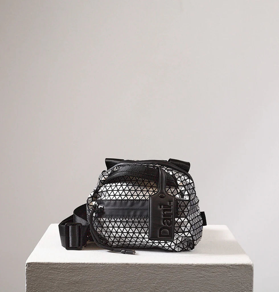 Exquisite Tailoring Bonnie Mini Crossbody Bag, Silver