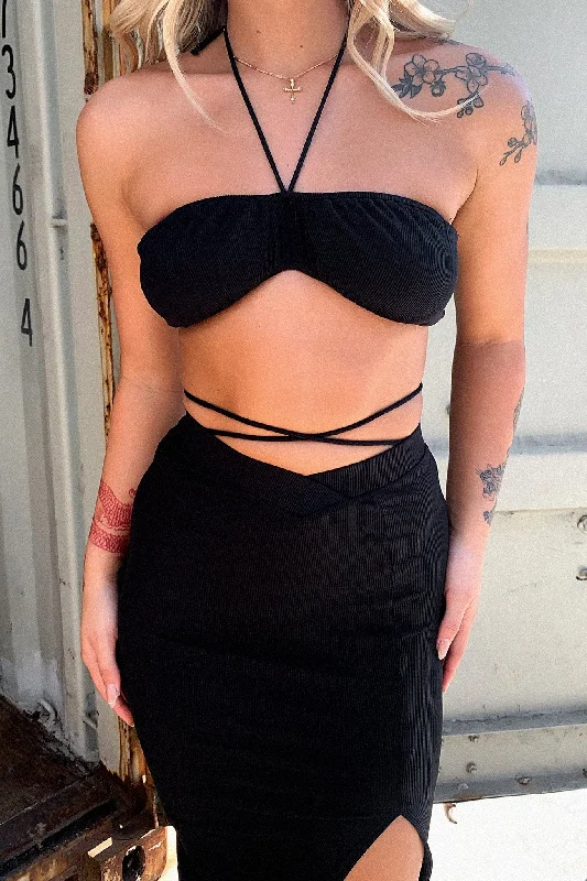 Timeless Comfort Chanel Crop - Black