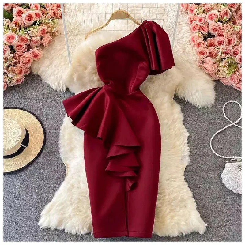 Simple Looks Lorenzo Statement dress