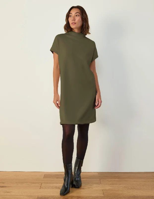 Breezy Style Mock Neck Shift Dress