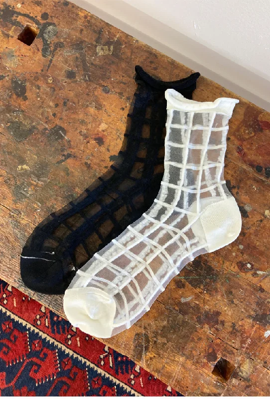 End Of The Year Sheer Windowpane Sock, White