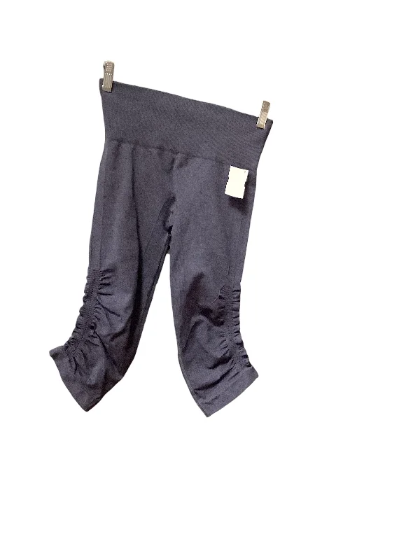 Timeless Outfits Athletic Leggings Capris By Lululemon  Size: 2