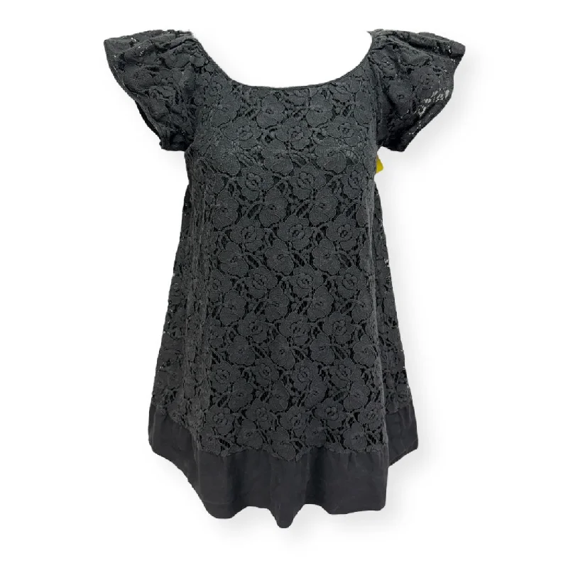 Luxe Comfort Eyelet Top Short Sleeve Designer By Chloe  Size: Xs