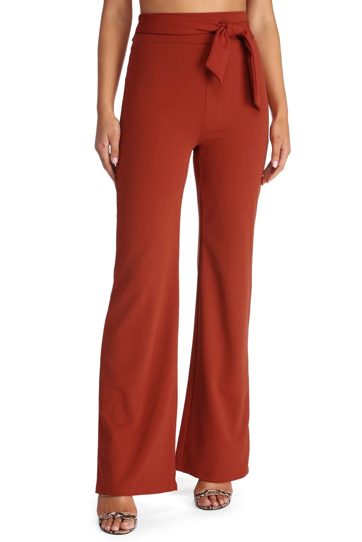 Short Design Sealed With Style Tie Waist Pants