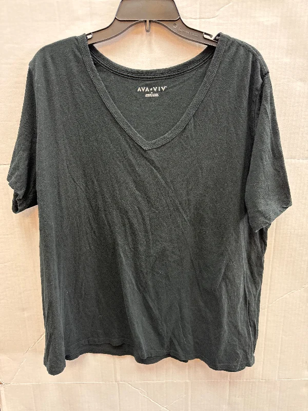 Windbreaker fashion Top Short Sleeve By Ava & Viv  Size: 1x