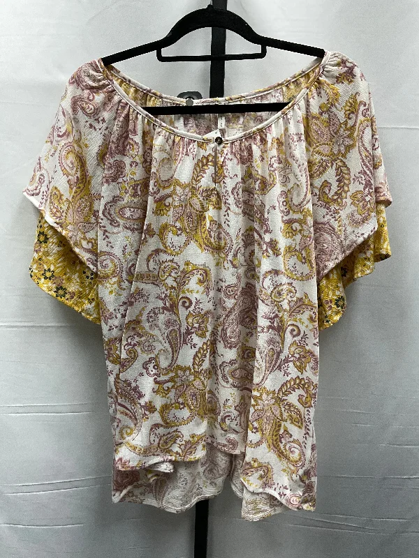 Comfortable And Casual Top Short Sleeve By Cato  Size: 1x