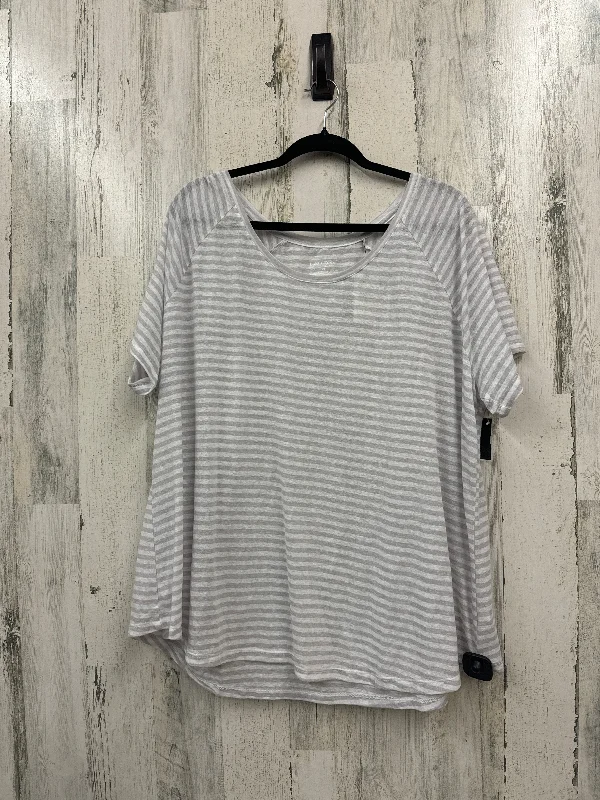 Trendy Items Top Short Sleeve By Lane Bryant  Size: 3x