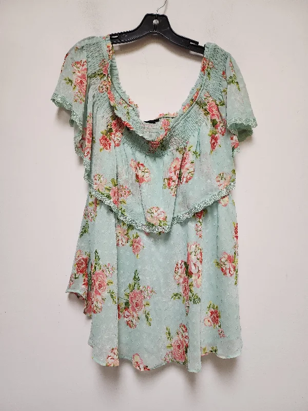 Cozy Fashion Top Short Sleeve By Torrid  Size: 3x