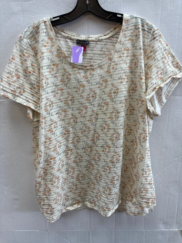 Casual And Versatile Top Short Sleeve By Vince Camuto  Size: 3x