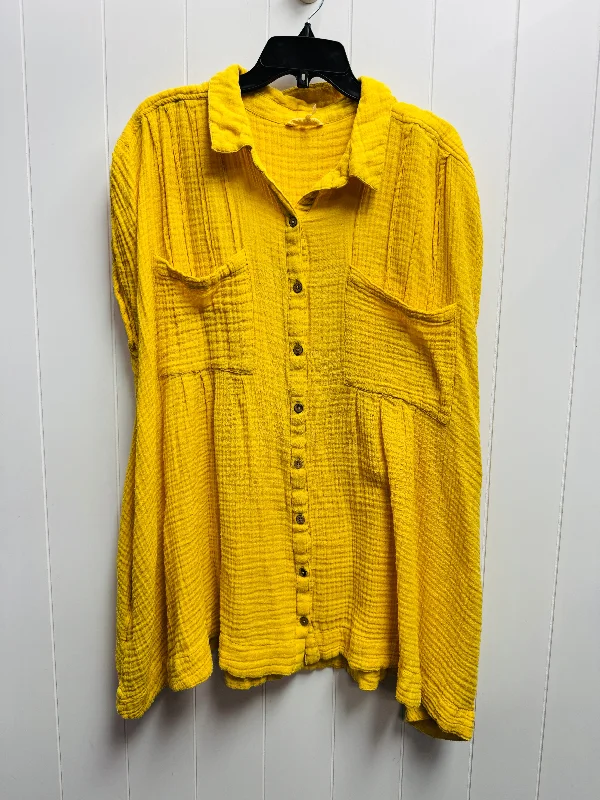 Warm And Comfortable Tunic Short Sleeve By Free People In Yellow, Size: L
