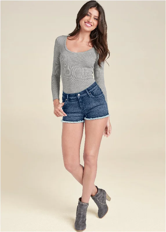 Modern Chic Jessica Cutoff Denim Shorts - Medium Wash
