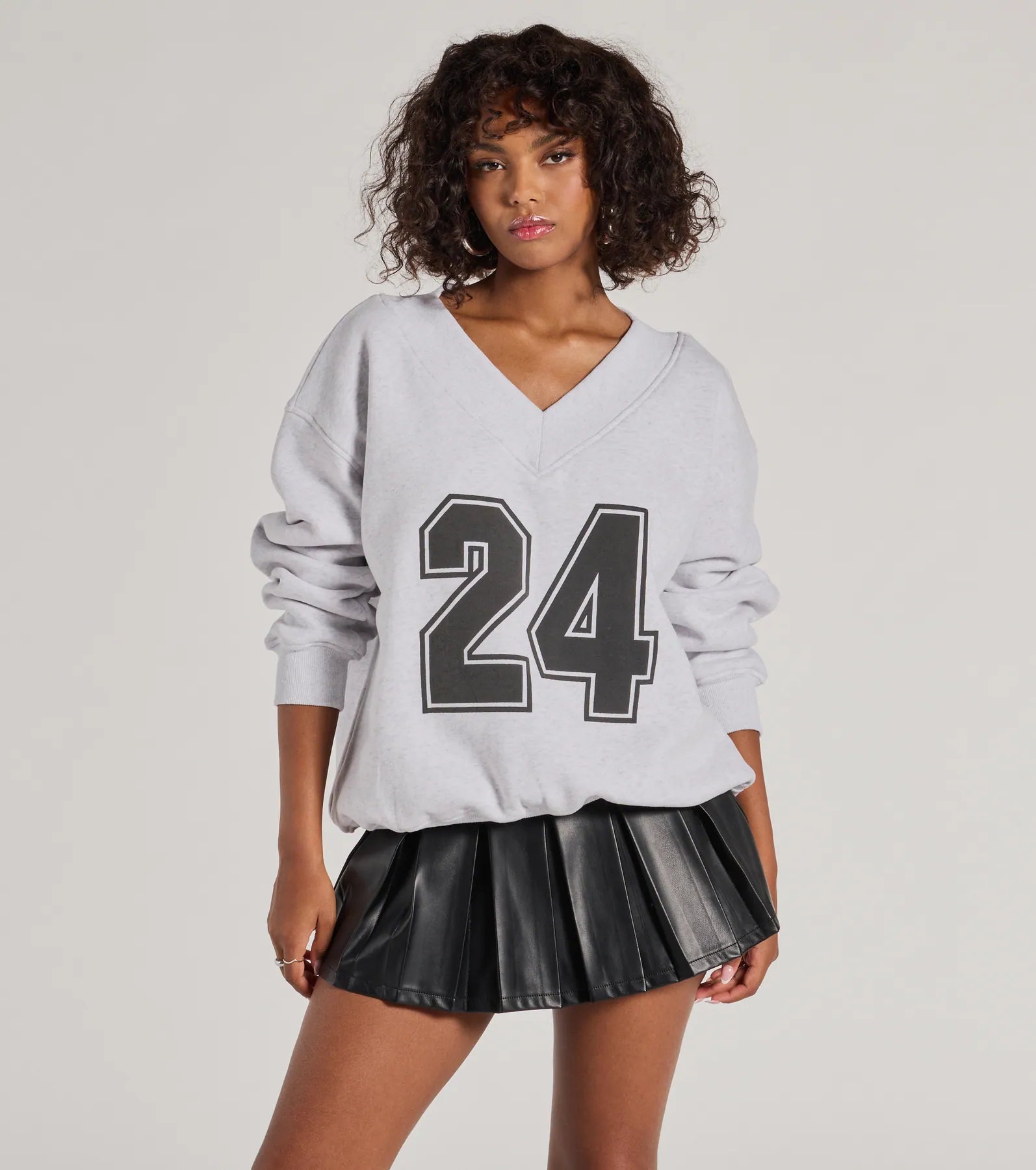Practical Style 24 Graphic Oversized Pullover Sweatshirt