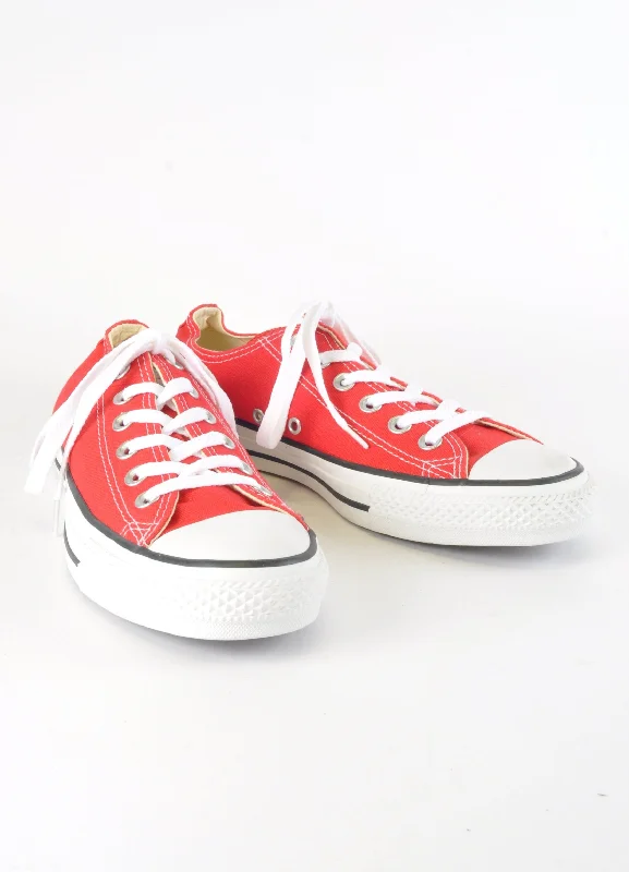 Warm Layers Red Classic Low Converse - New But Imperfect